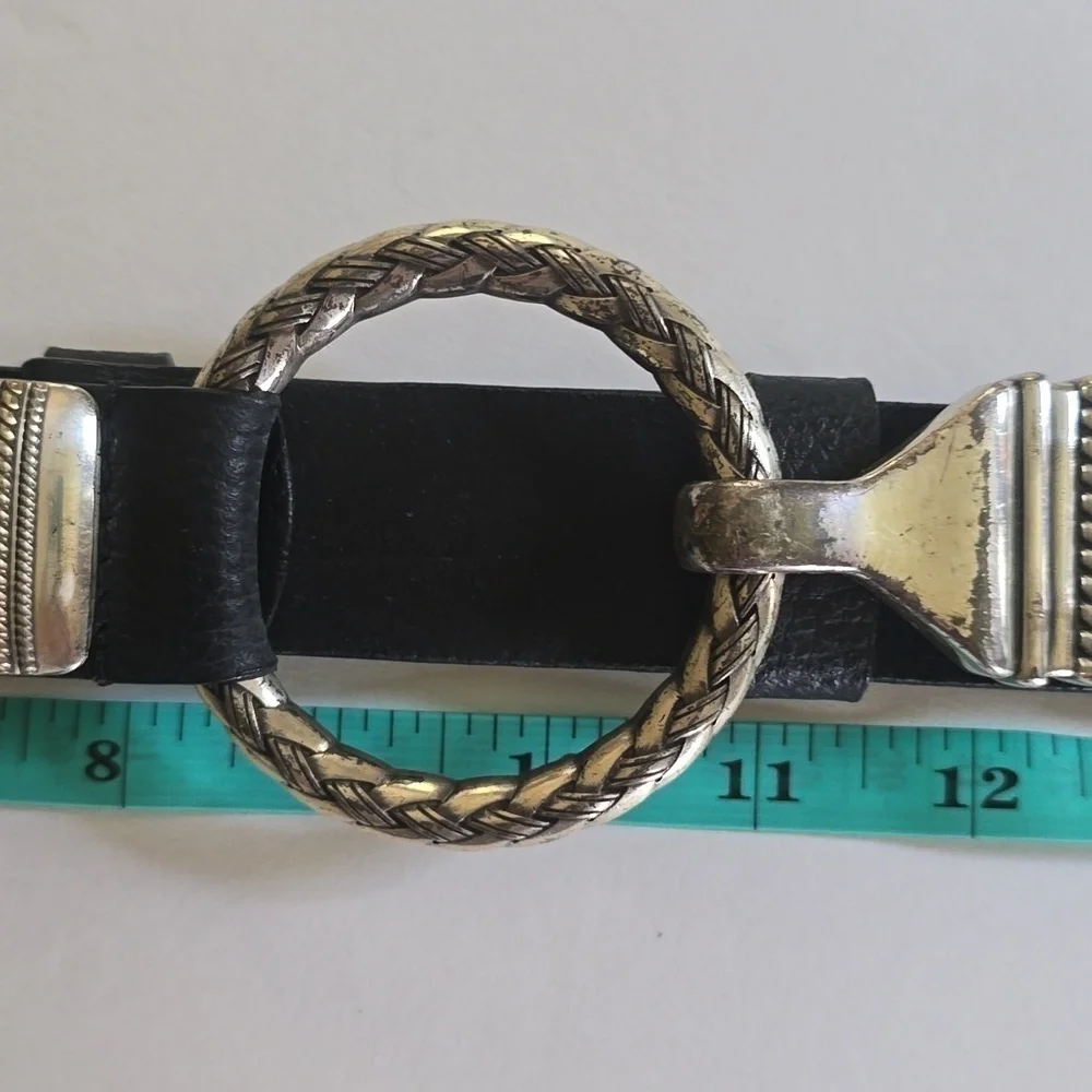 Chico's Womens Black leather Belt Silver Square Pieces Hook loop Closure Sz.42